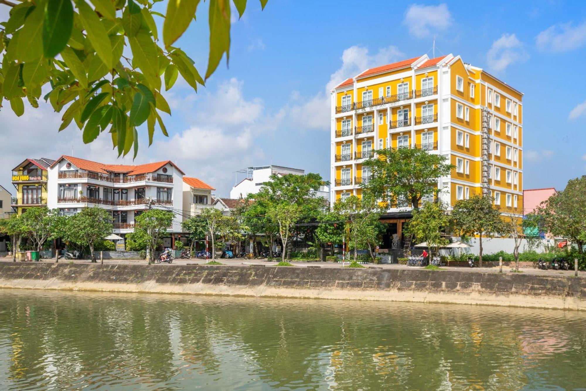 Royal Riverside Hoi An Hotel & Spa Luaran gambar